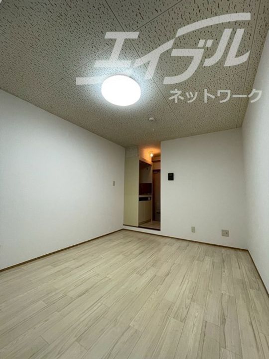 関大前エビスハイツの内装