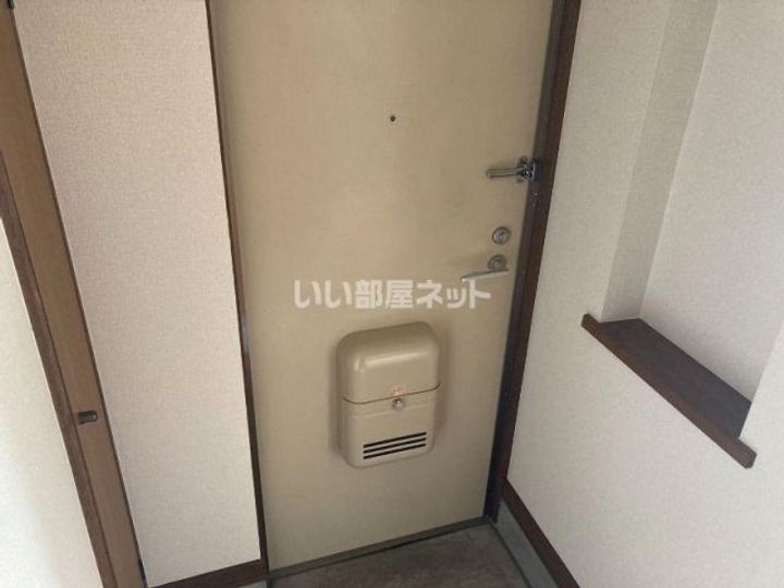 ハイツビューライフ3の玄関