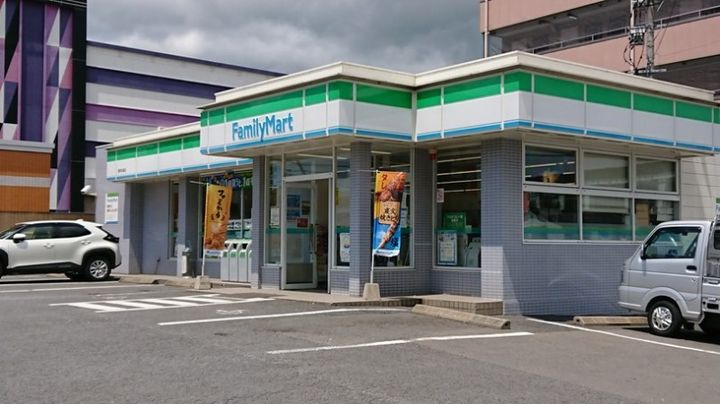 カーサ・モンレーヴIIIの周辺