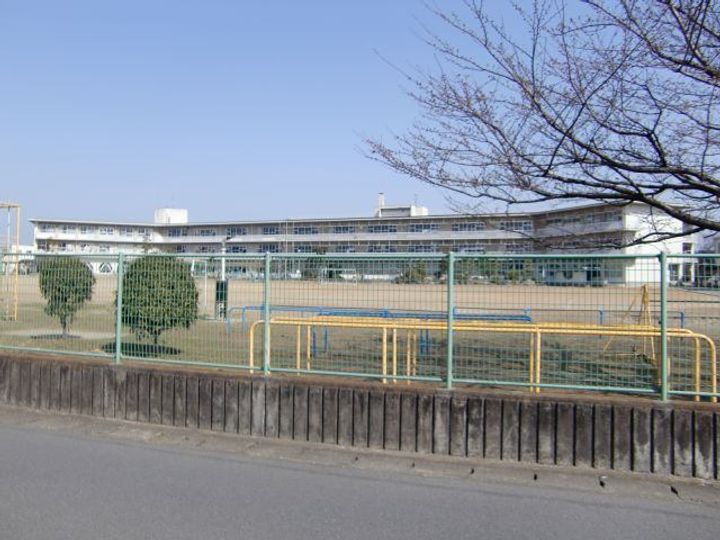 ヴィルヌーブ  Aの周辺