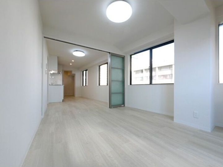 愛知県名古屋市西区浄心1(マンション)の賃貸物件の居間