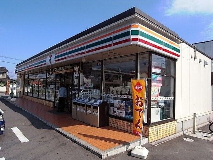 D-room141 IIの周辺