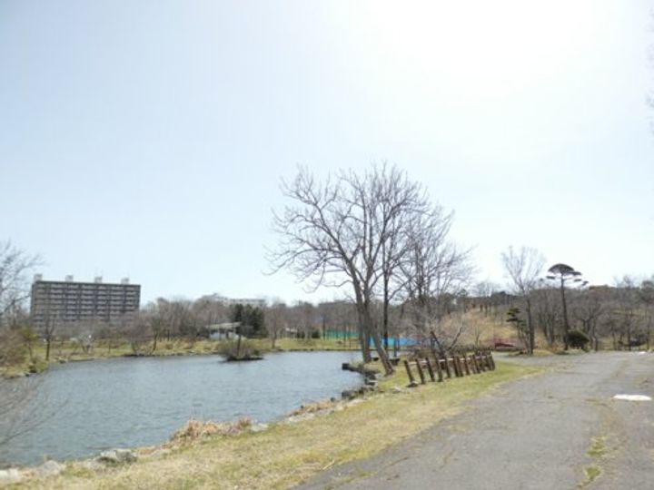 大栄マンション鶴ヶ岱の周辺