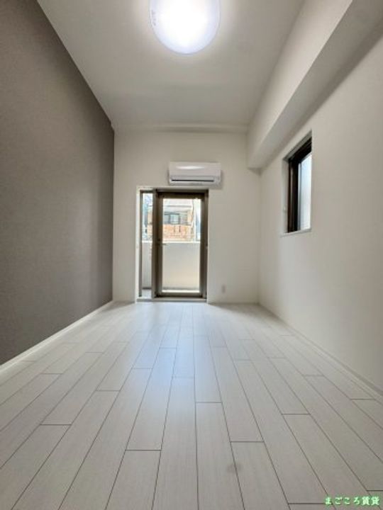 LuceChiyozakiの居間