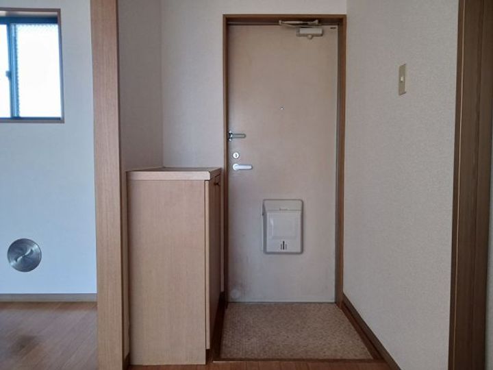 埼玉県久喜市菖蒲町菖蒲(アパート)の賃貸物件の玄関