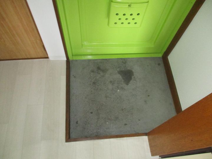 ラヤマコーポの玄関