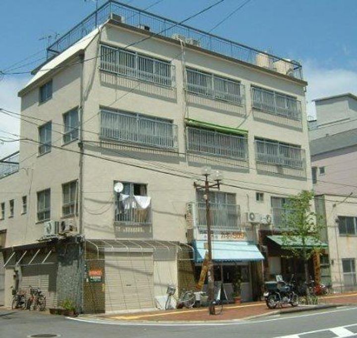 財前アパートの外観