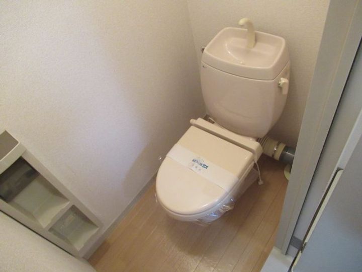 ハイツ松見の内装