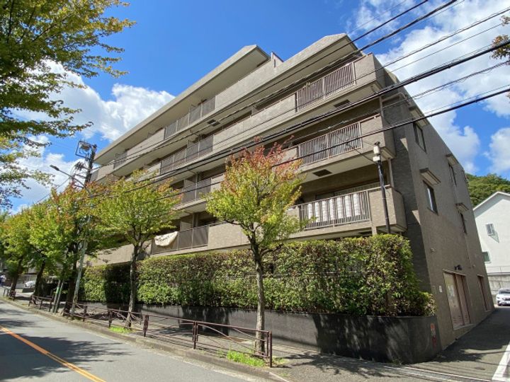 鷺沼南パークホームズ クエルダの外観