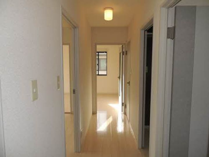 カーサ焼山中央 B棟の内装