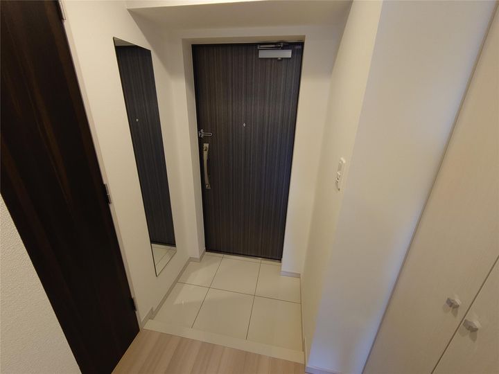 東京都北区王子1(マンション)の賃貸物件の玄関