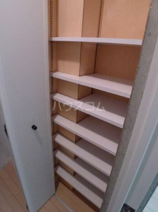 ZESTY松陰神社の玄関