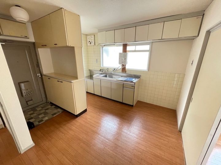 兵庫県芦屋市東山町(マンション)の賃貸物件の居間