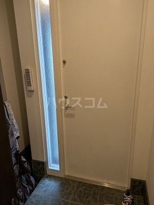 東京都目黒区下目黒2(一戸建)の賃貸物件の玄関