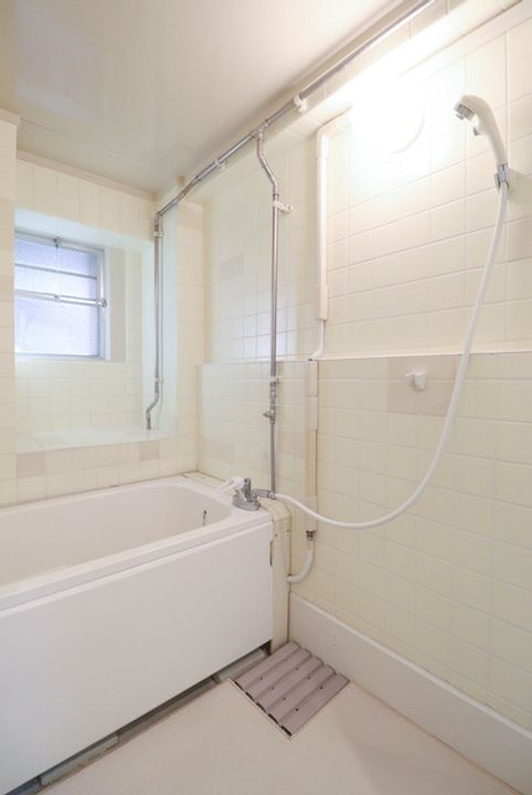 URルネス相生町の風呂