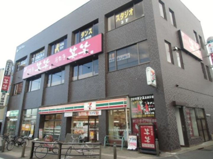 モンセジュールの周辺