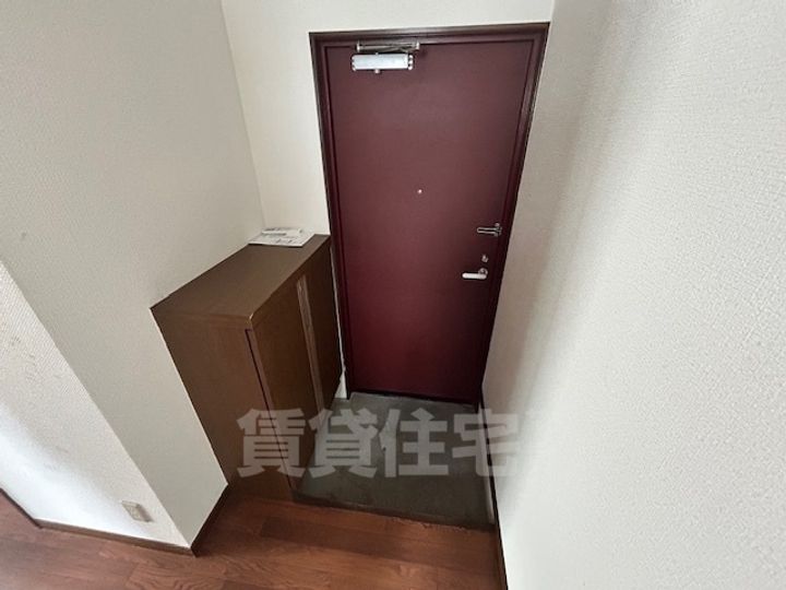 荒田マンションの玄関