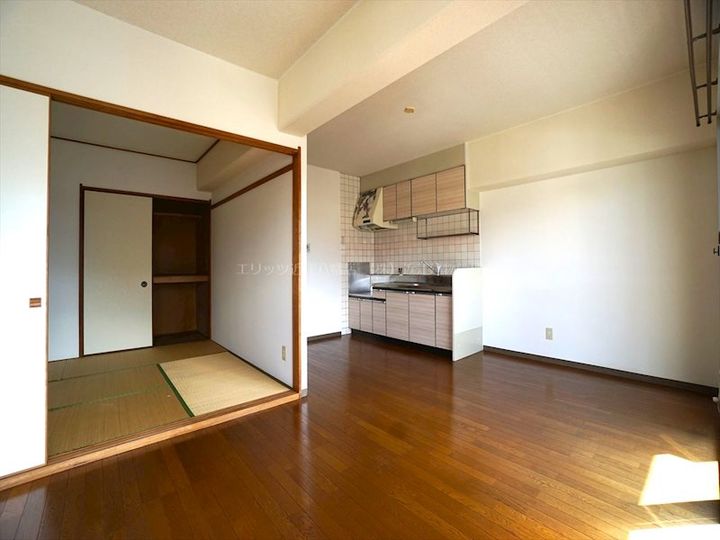 滋賀県近江八幡市中村町(マンション)の賃貸物件のキッチン