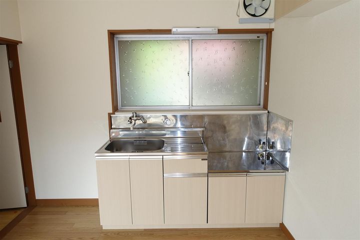 長野県長野市桐原2(一戸建)の賃貸物件のキッチン