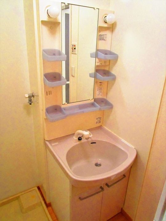 シェドプールの内装