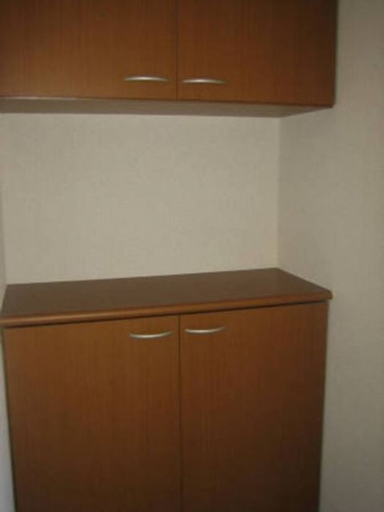 ベイサージュ富の原 B棟の玄関