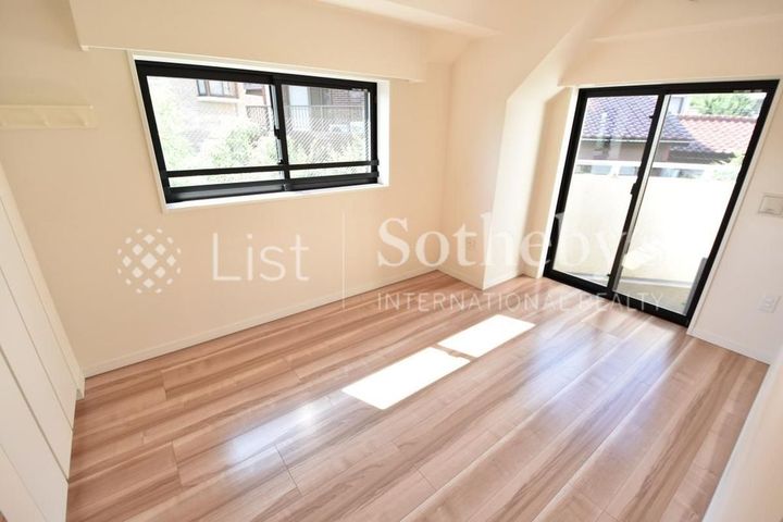 リストレジデンス藤が丘オアシスの居間