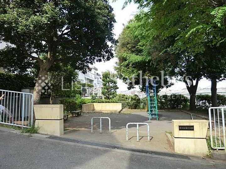 リストレジデンス藤が丘オアシスの周辺