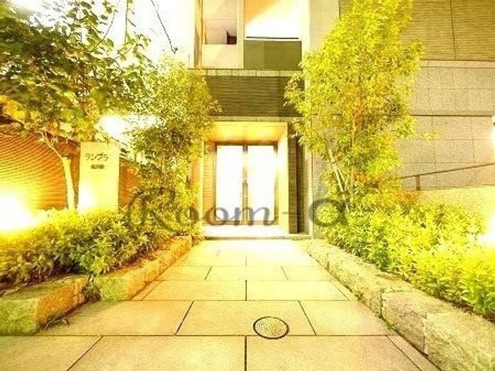ウェルカーサ横浜関内の地図