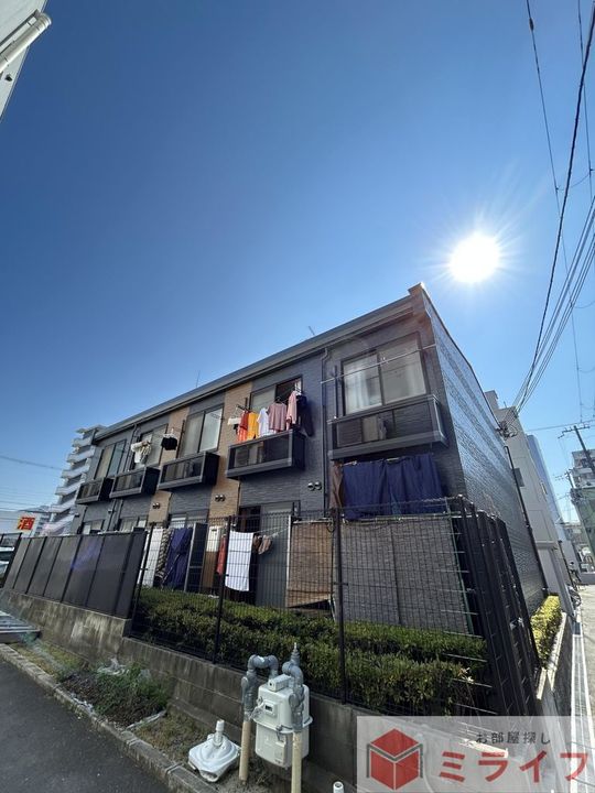 レオパレス北巽駅北の外観
