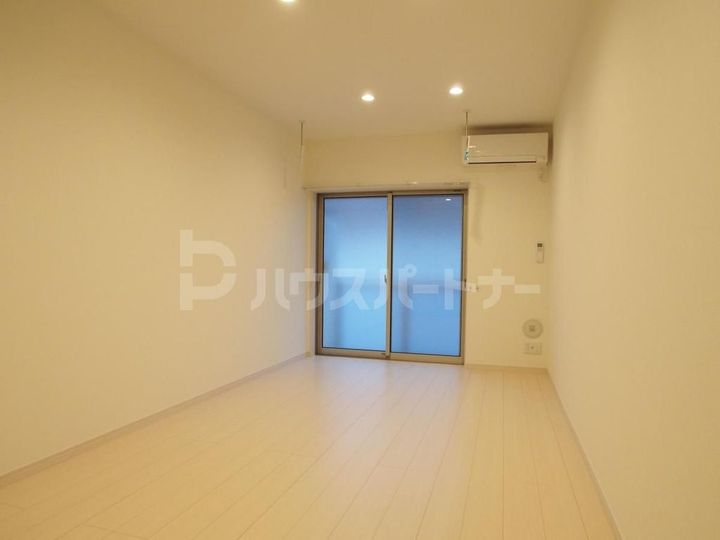 千葉県市川市二俣1(マンション)の賃貸物件の居間