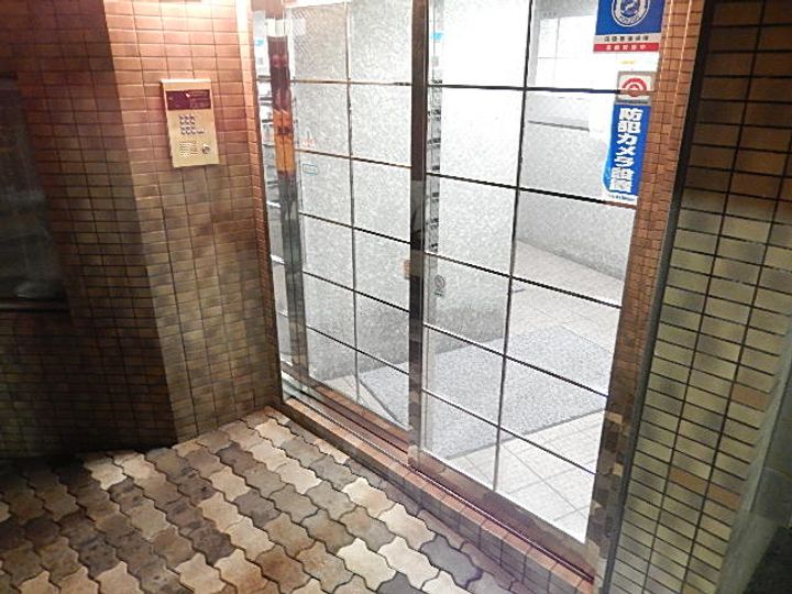 ロマネスク大橋第6の内装