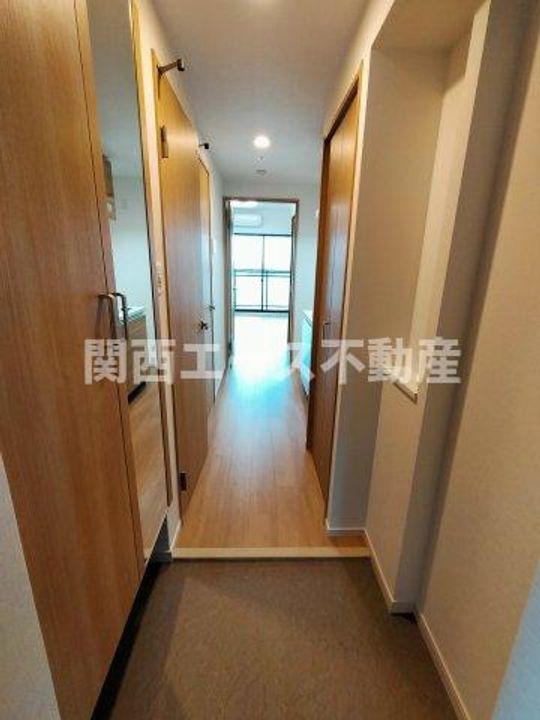 ソルテラスOSAKA EAST GATEの玄関