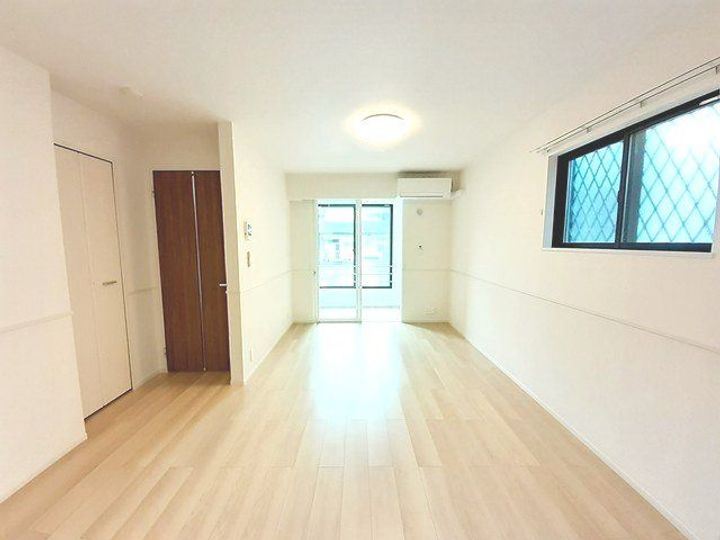 カーサ・プラシードの居間