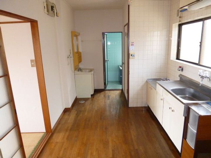 小原ハイツの内装