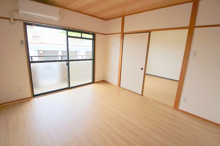 西田ビルの内装