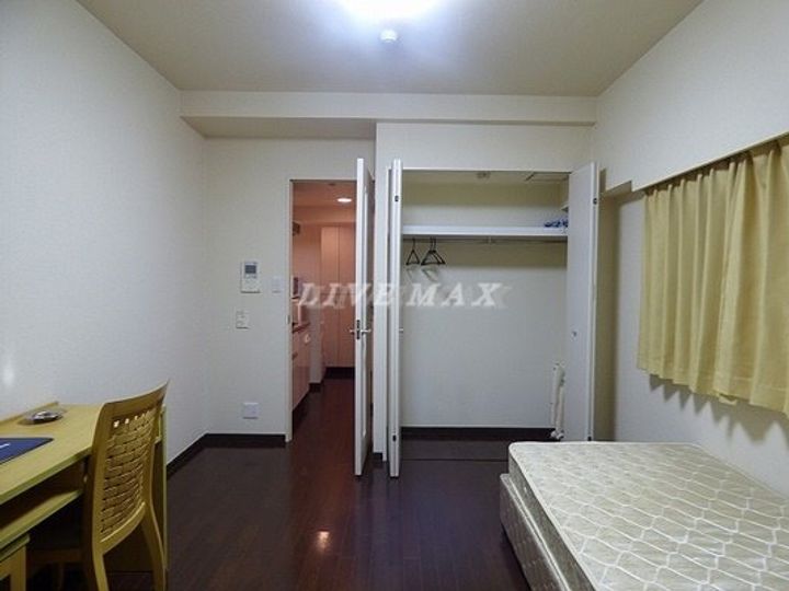 フェニックス川崎の居間