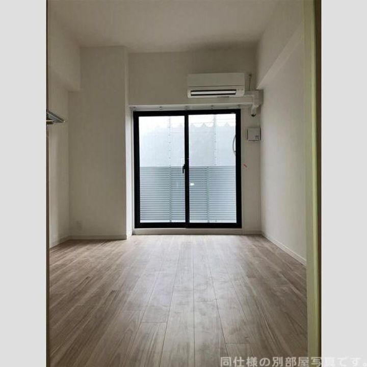 S-RESIDENCE堺浜寺axialの居間