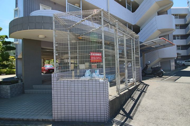 ブルームライフ市川の地図