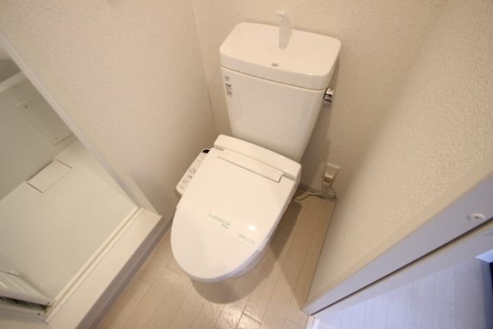 アロベスタ串戸の内装
