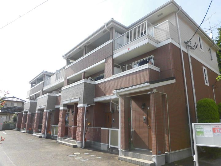 サンパティーク C棟の外観