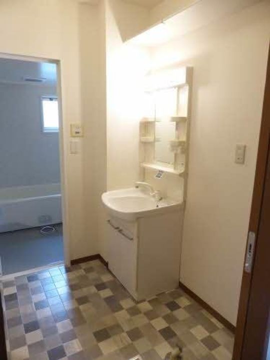 アイリスの内装