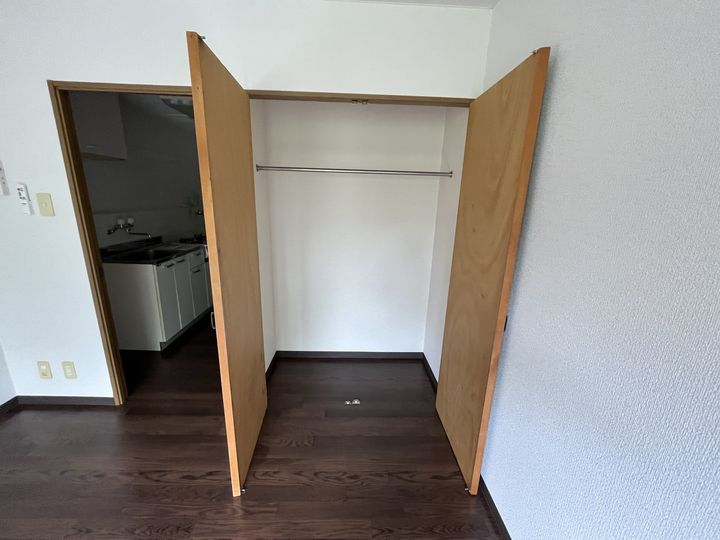 リーベンス黒松の内装