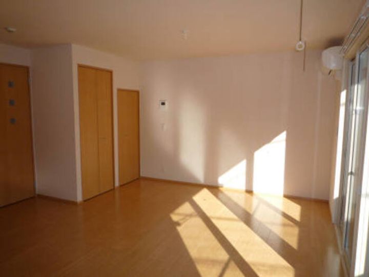 神奈川県横浜市戸塚区下倉田町(一戸建)の賃貸物件の居間