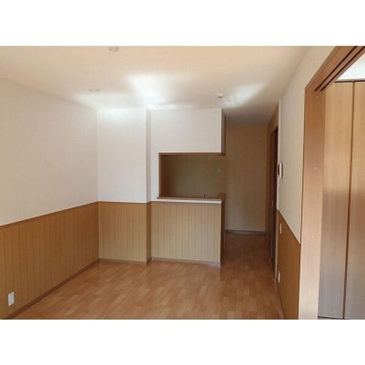 グランサイレンスB棟の居間