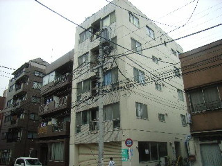 森坂ビルの外観