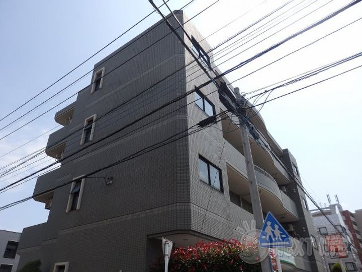 ルネス南林間の外観