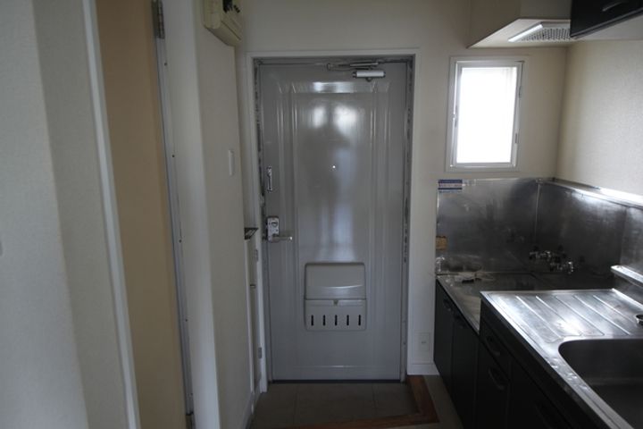 福島県郡山市本町2(マンション)の賃貸物件の玄関