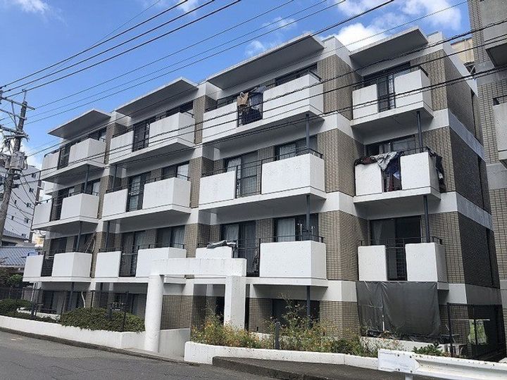 ボンヌール春日の外観