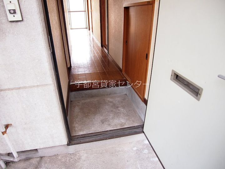 スプリングハイツの玄関