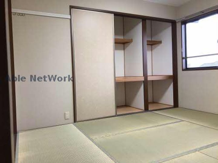 メゾン築山 Bの居間